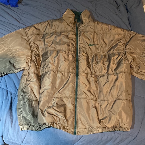 Nike jacket - Picture 3 of 4